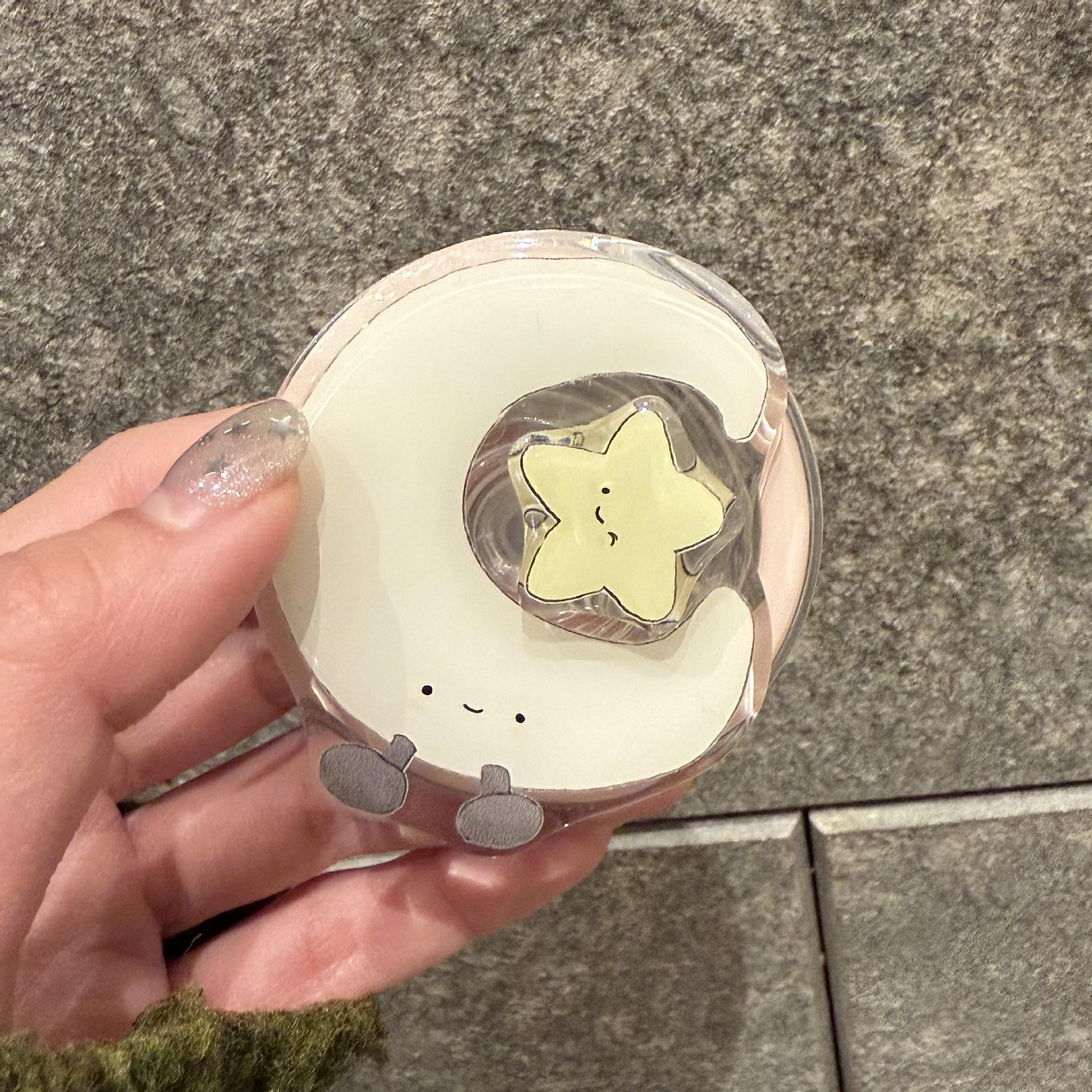 

IDM Large Hole Magnetic Simple White Star Moon Magnetic Stand for Ihone17promax for Apple 16p For iPhone 11 Pro