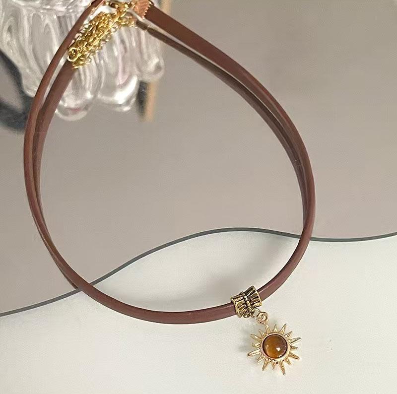 Maillard Sunflower Brown Tiger Eye Leather Necklace - Women's Luxury Clavicle Chain