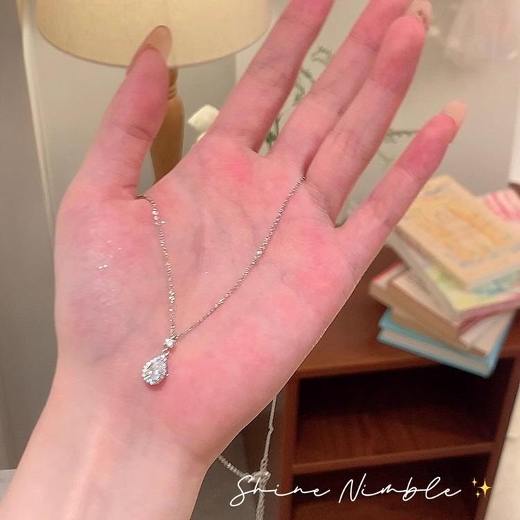Ins Wind Pearl Necklace Design Collarbone Chain Love Pendant Jewelry