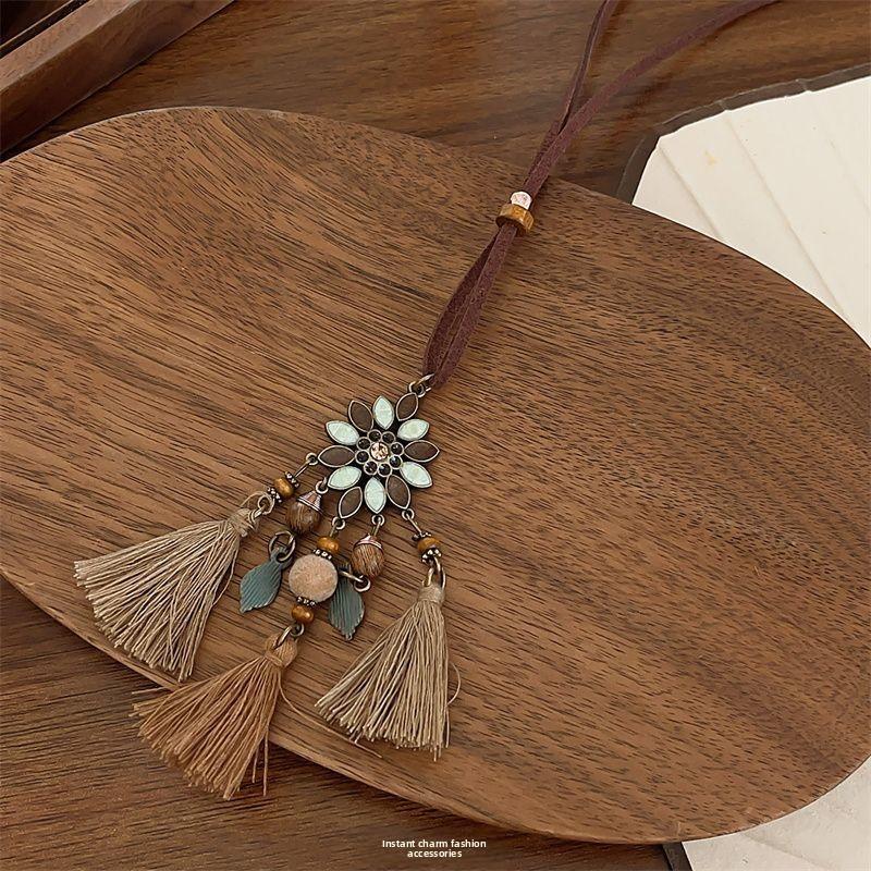 National Style Necklace - Women's Vacation Style Necklace - Retro and Elegant Sweater Chain Accessory