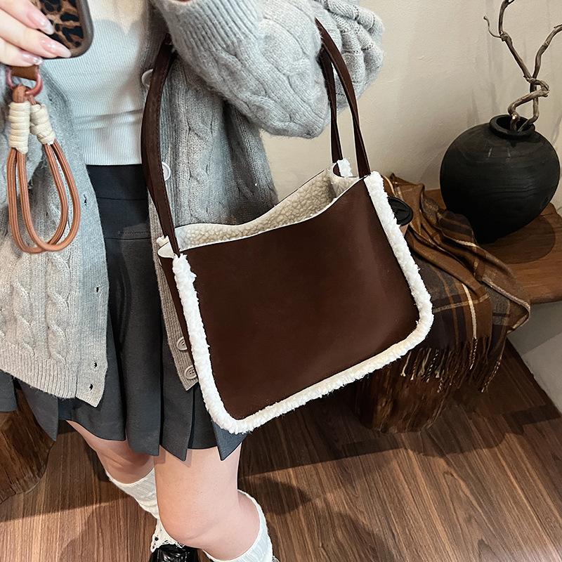 

Модная Композитная Плюшевая Сумка-Тоут Двусторонняя Доступная Сумка Через Плечо Матовая Сумка-Тоут из Овечьей Шерсти темно-коричневого