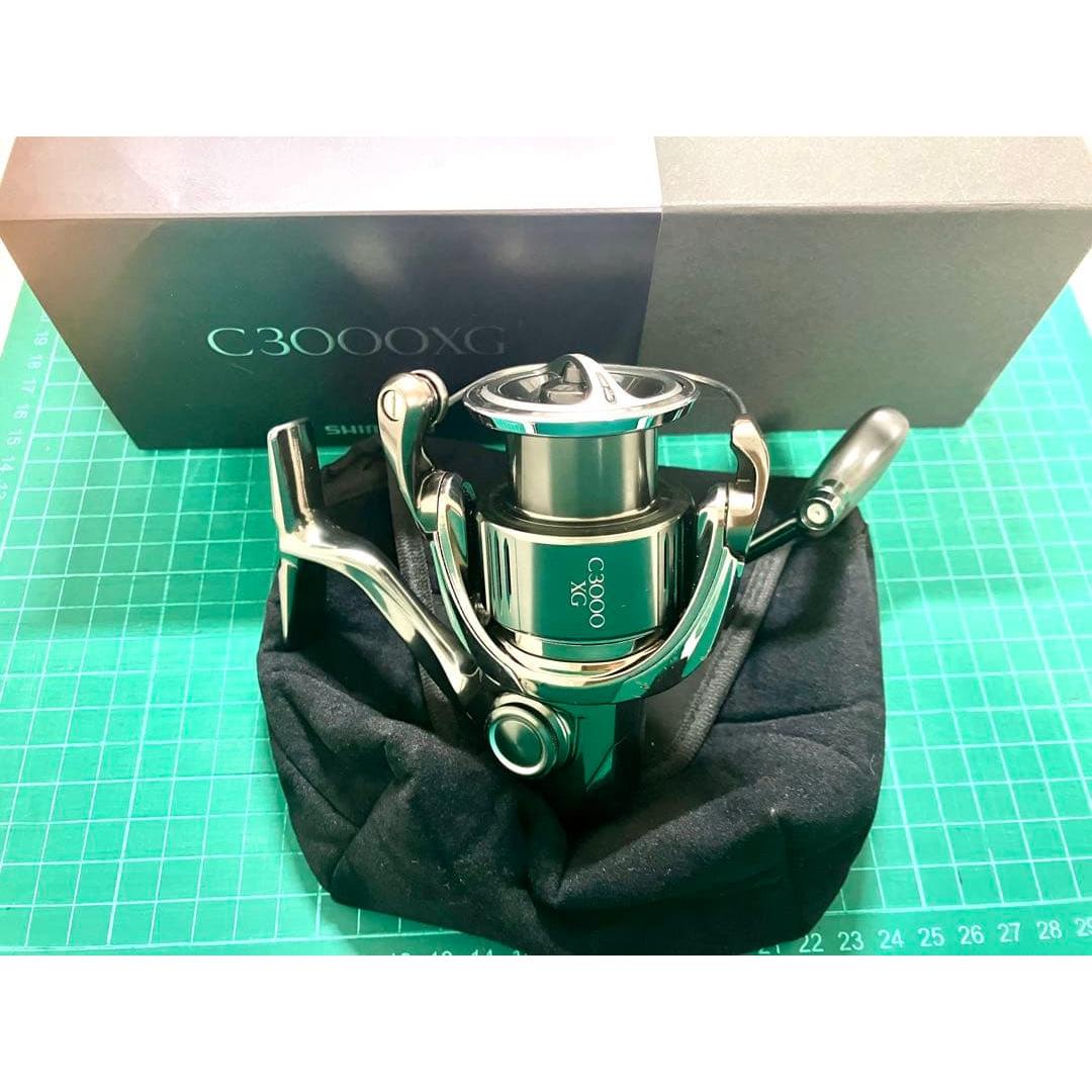 Used Shimano 22 Stella C3000XG spinning reel