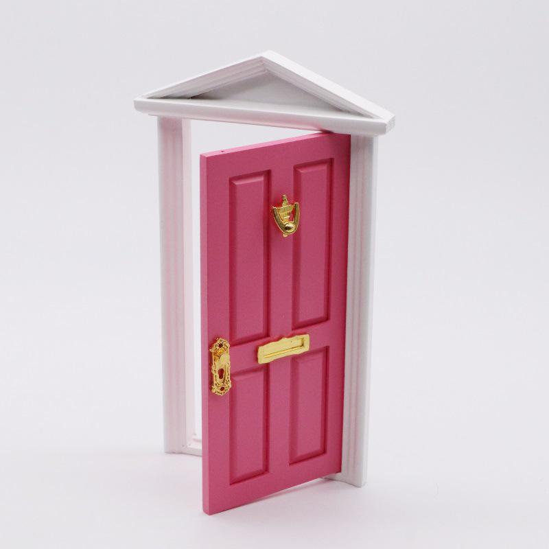 1:12 Pink Roof Dollhouse Door Christmas Decoration Model