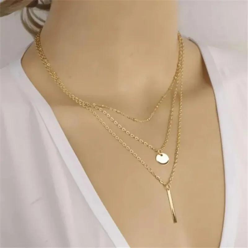 Collier Pendentif Piques Paillettes Métalliques Multicouches Bijoux de Mode pour Femmes