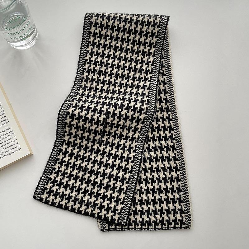 Lazy Cross Scarf Women's Autumn and Winter Fashion Versatile Couple Neck Protection Thickened Warm Soft Waxy Knitted Scarf
