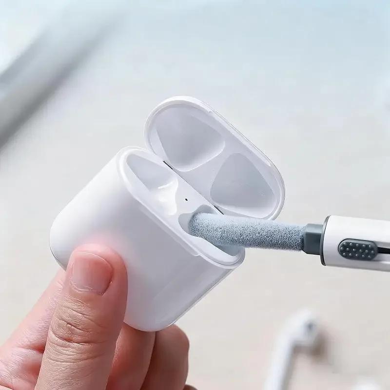 Portable 3 In 1 Earphone Cleaning Brush, Pen-shaped Cleaner Brush for Earphone, Earphone Case, Headphone Box, Camera