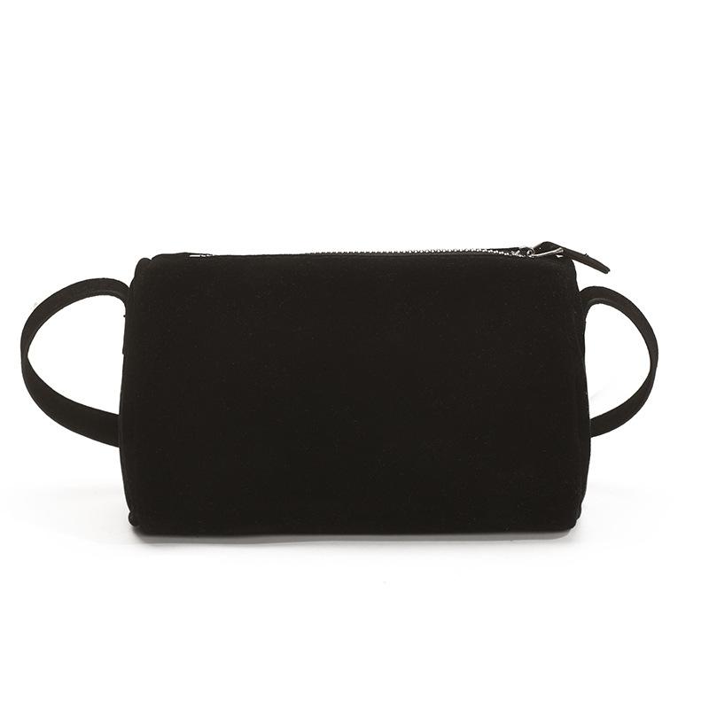 

Personalized retro matte handbag women s 2026 spring new casual niche shoulder messenger bag 20*8*11.5 чёрный