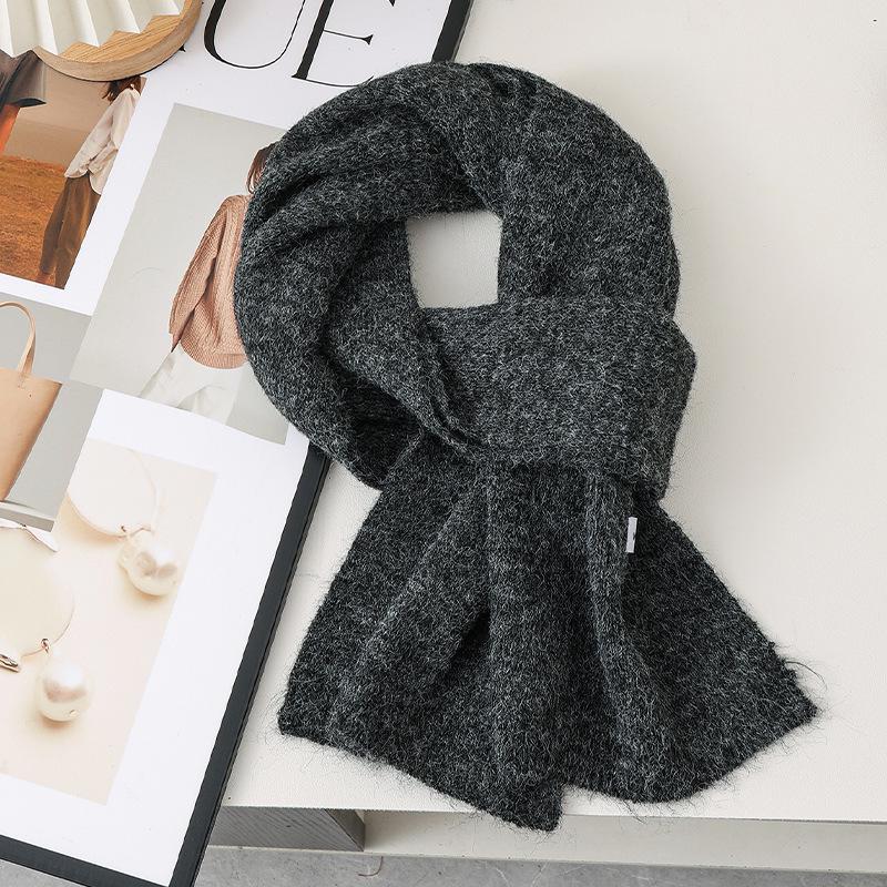 

Women s Green Knit Wool Blend Scarf: Winter Warmer and Fashionable Accessory