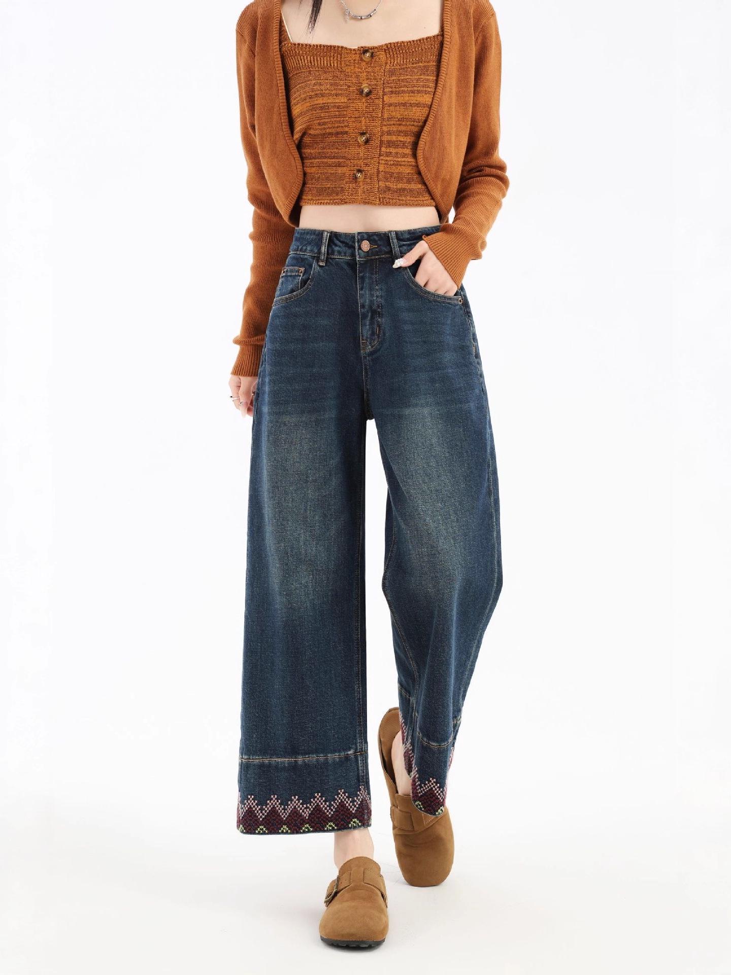 

Women s Ethnic Embroidered Wide-Leg Jeans - Trendy Straight-Leg, Loose-Fit Slimming Pants for Spring 27 темно-синього кольору