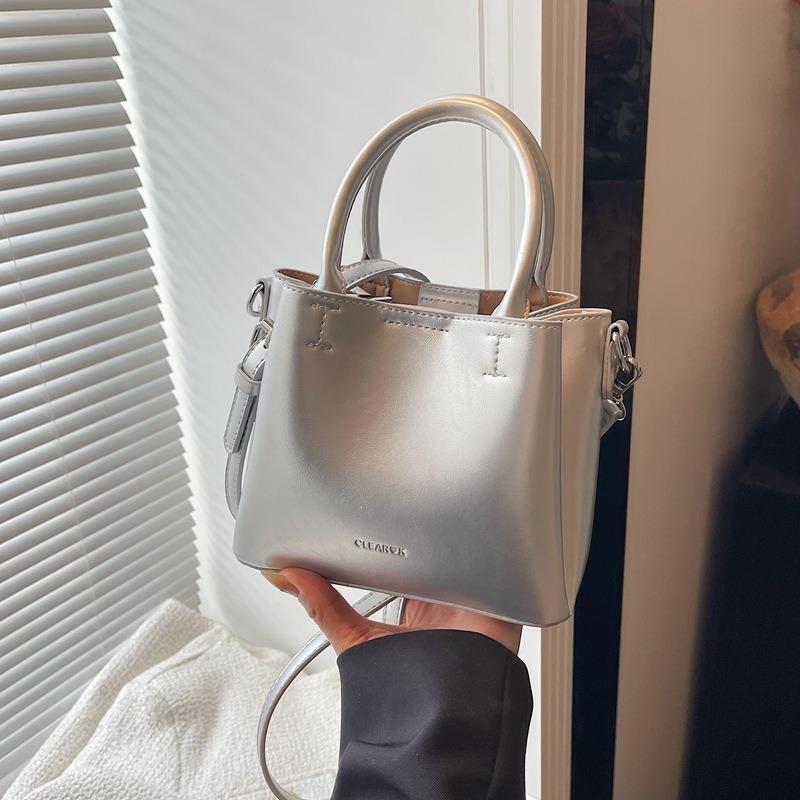 

Весенняя модная сумка-мессенджер, простая повседневная сумка через плечо, нишевая высококлассная новая портативная сумка-ведро