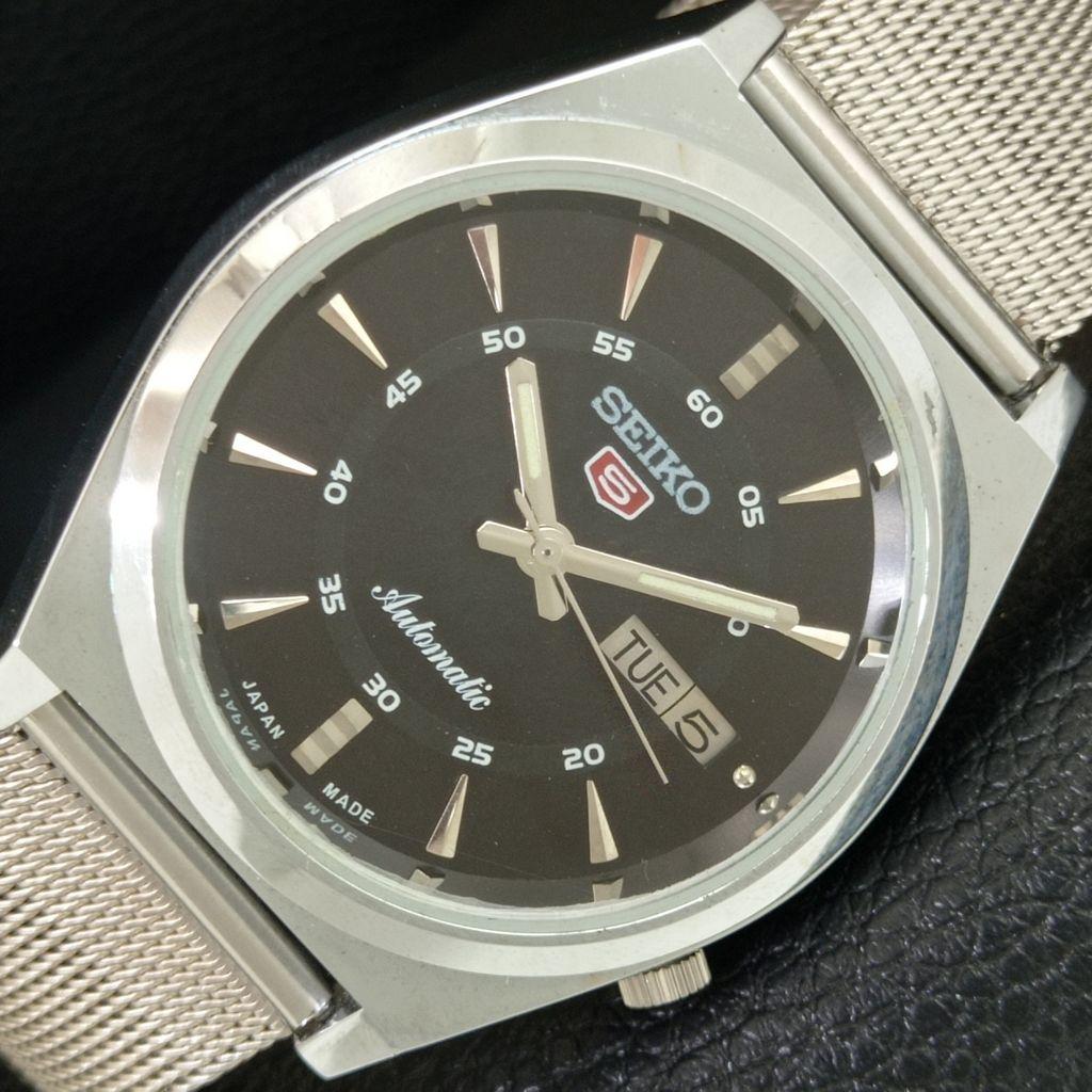VINTAGE REFURBISHED SEIKO 5 AUTOMATIC JAPAN MENS BLACK DIAL WATCH A709187-1