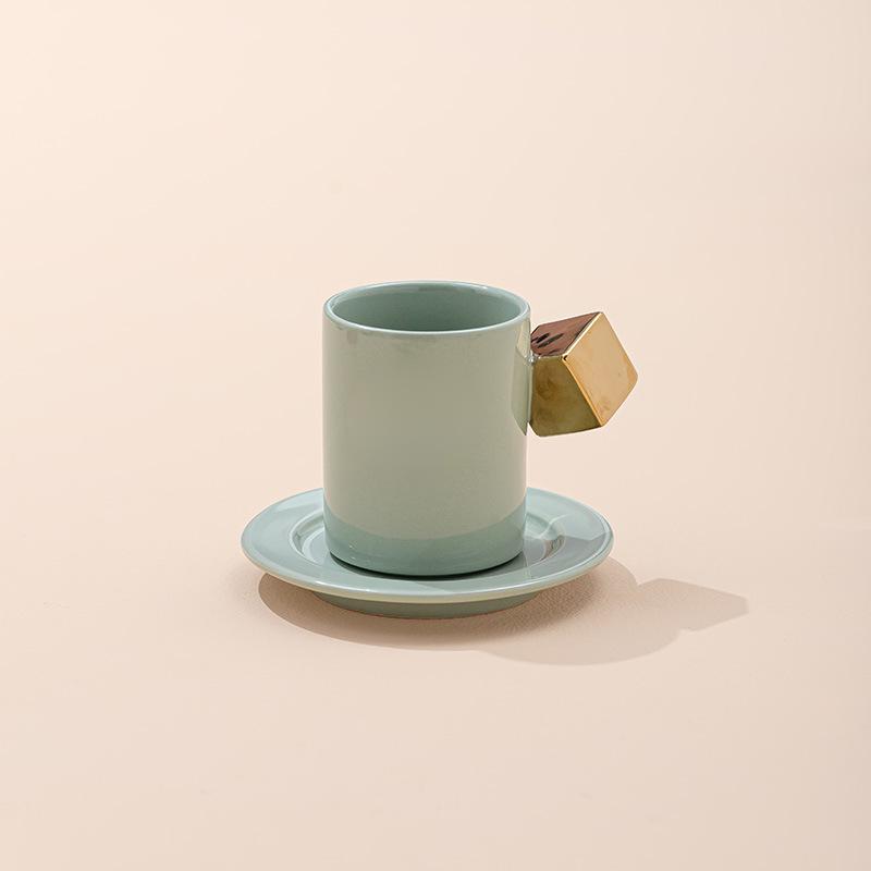 Europäisches Luxus Keramik Kaffee Tassen Set mit Goldenem Griff Kleiner runder Untertasse Paare Espresso Tassen Geschenk Kreative Luxus Tasse Untertasse