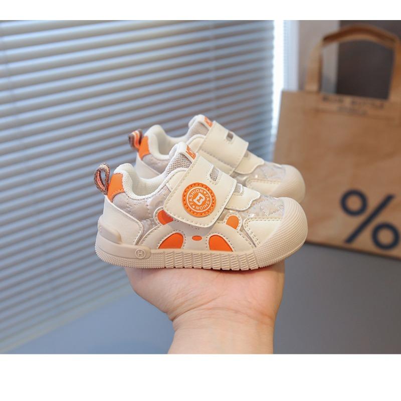Baby toddler shoes cartoon leather surface baby girl indoor shoes non-slip soft sole baby boy running shoes