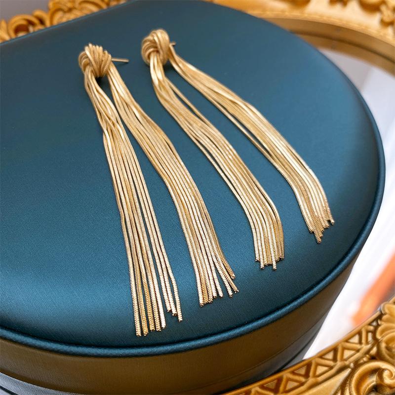 

Statement Fashion Knot Long Tassel Earrings For Women Personality New Metallic Jewelry Wholesale