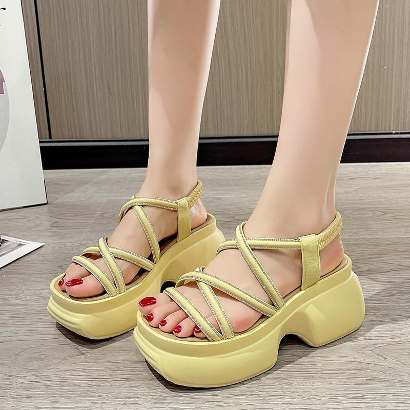 8CM Riemchen mit Kreuzmuster Keilabsatz Sandalen Frau Sommer Bling Klobige Plateau Slingbacks Damen Hausschuhe Dicke Sohle Pantoletten Zehentrenner