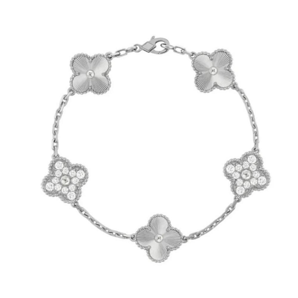 Luxury and Sophisticated Four-leaf Clover Bracelet for Women Made of Agate and Mother-of-pearl