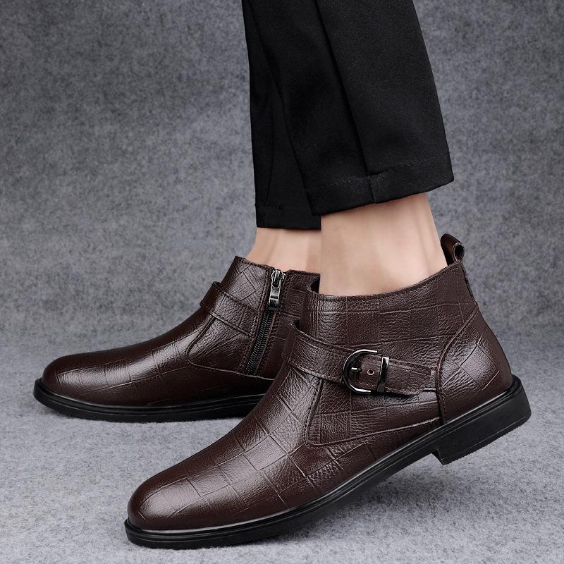Men's Slip-On High-Top Cowhide Ankle Boots - Plus Size, Velvet-Lined, Warm Casual Leather Boots for Autumn/Winter.