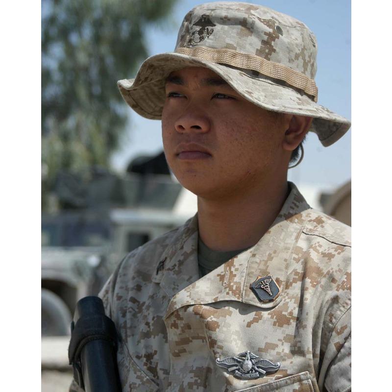 Marine Corps/Navy Combat Medical Badge Skill Badge Low Visibility Badge Military Fan Metal Hat Badge Shoulder Badge Collar