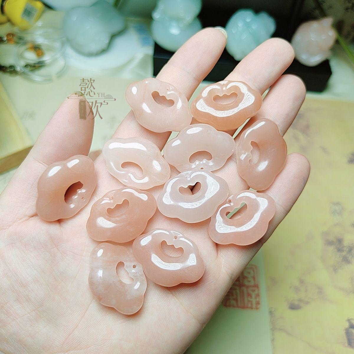 

Peach Blossom Wine Jade Pendant Necklace - Pink Series Ruyi Clavicle Chain