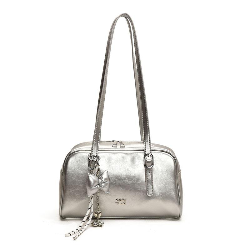 Single shoulder spring commuter armpit bag New women's bag Trend bag Women's bag Niche fashion commuter women's bag