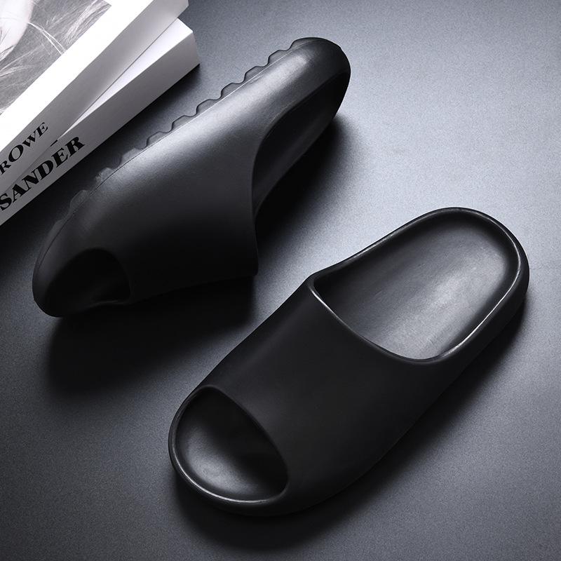 Men's 2025 Summer Bestseller: Thick-Soled One-Strap Cool Slippers