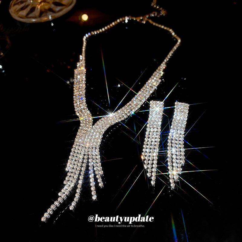 Inlaid Rhinestone Water Drop Tassel Earring & Necklace Set: Chic Design, Cool Style, Elegant Temperament, Women's Trendy Collarbone Accessory.