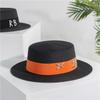 2022 new rhinestone RB letter flat top hat sunscreen black and white straw hat top hat holiday straw hat