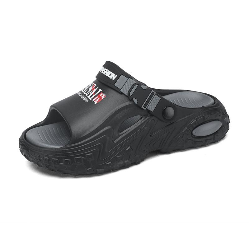Summer new thick-soled stepping on shit personalized sandals outdoor two wear versatile fashion men's slippers seaside beach shoes