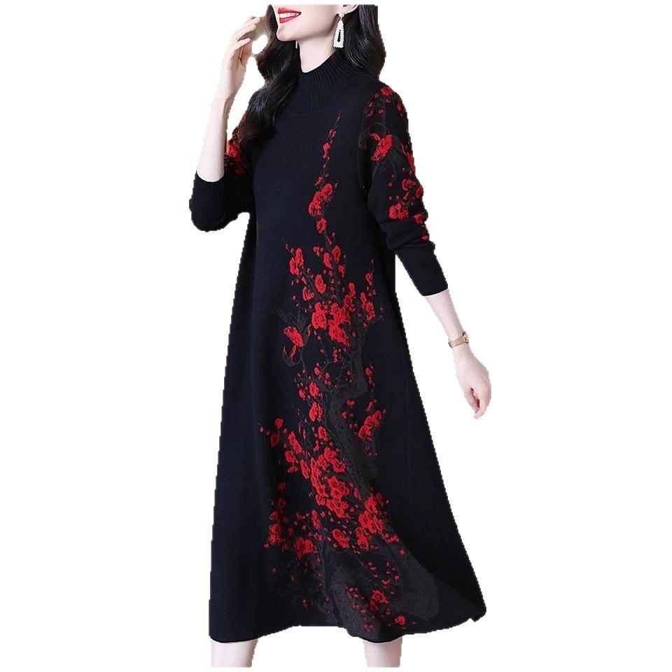 Dress 2025 new women's autumn long-sleeved large-size thin high-end temperament knitted sweater skirt with base