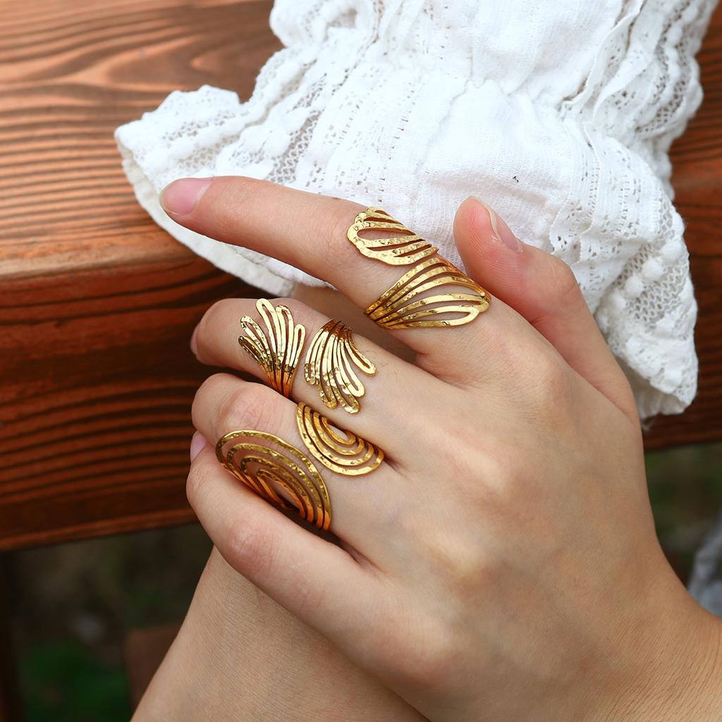 18 K Gold Color Stainless Steel Rings For Women Irregular Hammered Metal Texture Party Anillos Acero Inoxidables Jewelry Gift