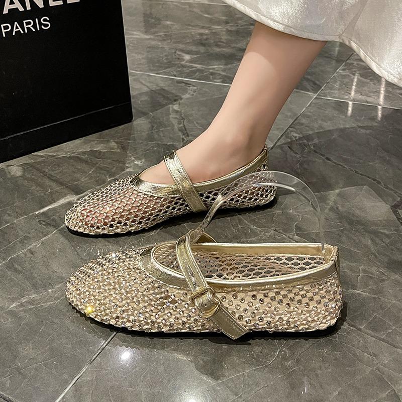 Fashion Woman Sandals Luxury Crystal Rhinestone Fishnet Flat Shoes Woman Designer Rivet Mesh Mary Jane Shoes Ladies Plus Size Sandals