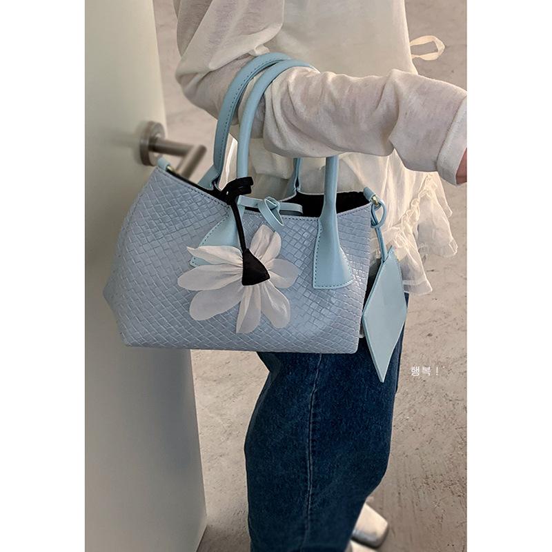 Fashion women's handbag bag 2025 new large-capacity simple messenger tote bag woven messenger bag