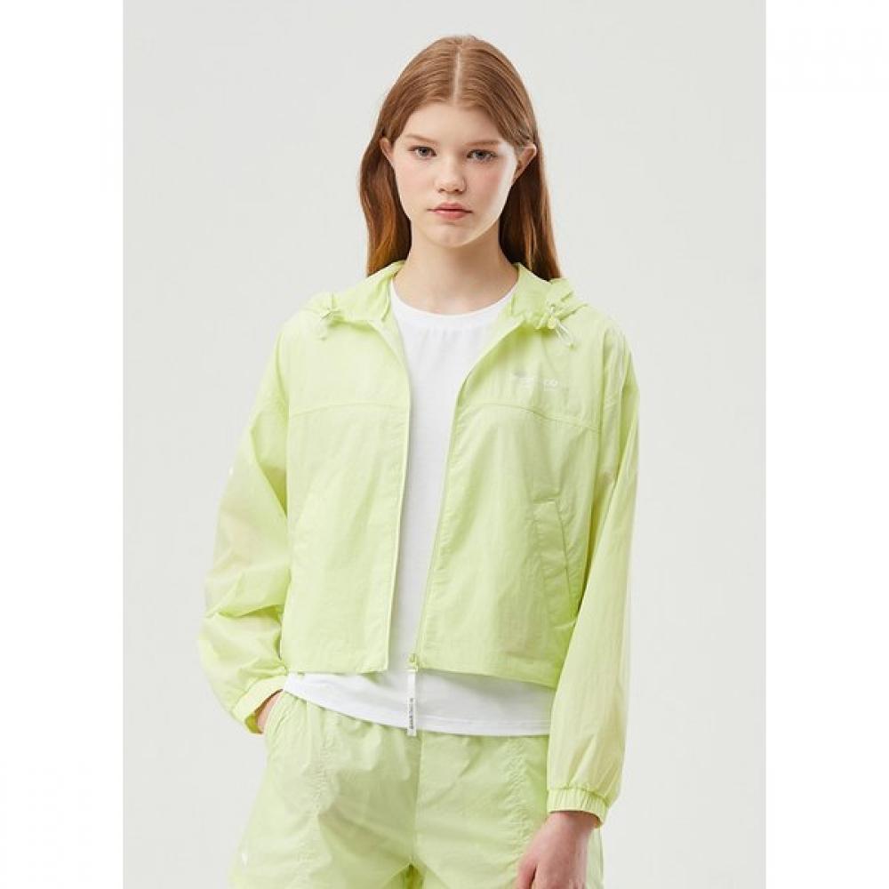 

Le Coq Sportif [overStock] [70 Off] Women S Airy tenSion Lightweight Woven Crop GYL yellow/85 S