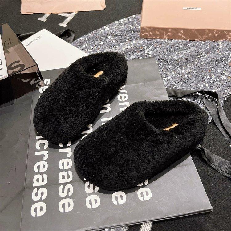 

Lamb wool baotou half slippers women wear thick-soled high-end fluffy shoes 2025 autumn new Internet celebrity lazy shoes 35