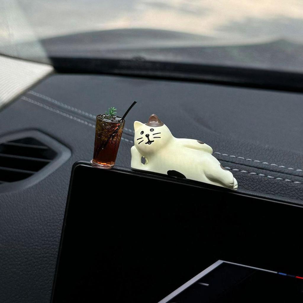 Kitten Ice American Car Console Display & Desktop Decor