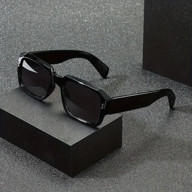 1Pc Vintage Square Stylish Eyeglasses Set for Male and Female - Perfect for Parties Outdoor Activities and Photography Props