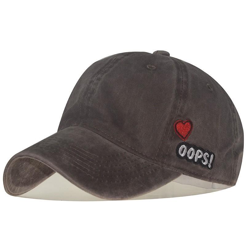 

Classic Cotton Baseball Cap With Heart Embroidery For Unisex Casual Wear коричневий