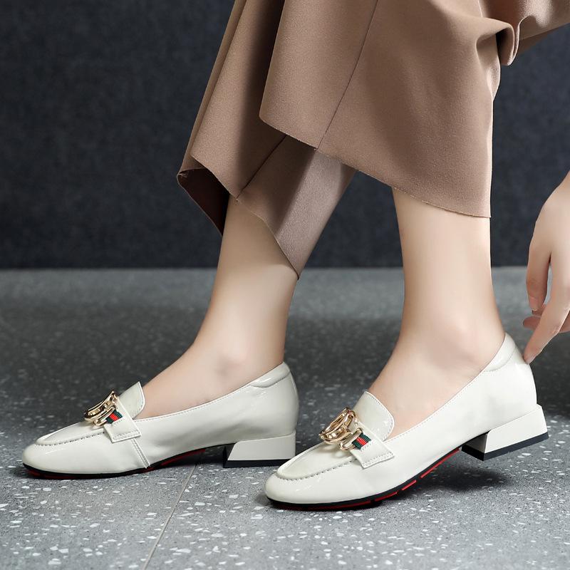 Mujeres Sandalias de cuero genuino Zapatos cómodos Suelas suaves Zapatos de  mujer Flats Moda Zapatos de verano Sandalias de mujer comprar a buen precio  — entrega gratuita, reseñas reales con fotos — Joom