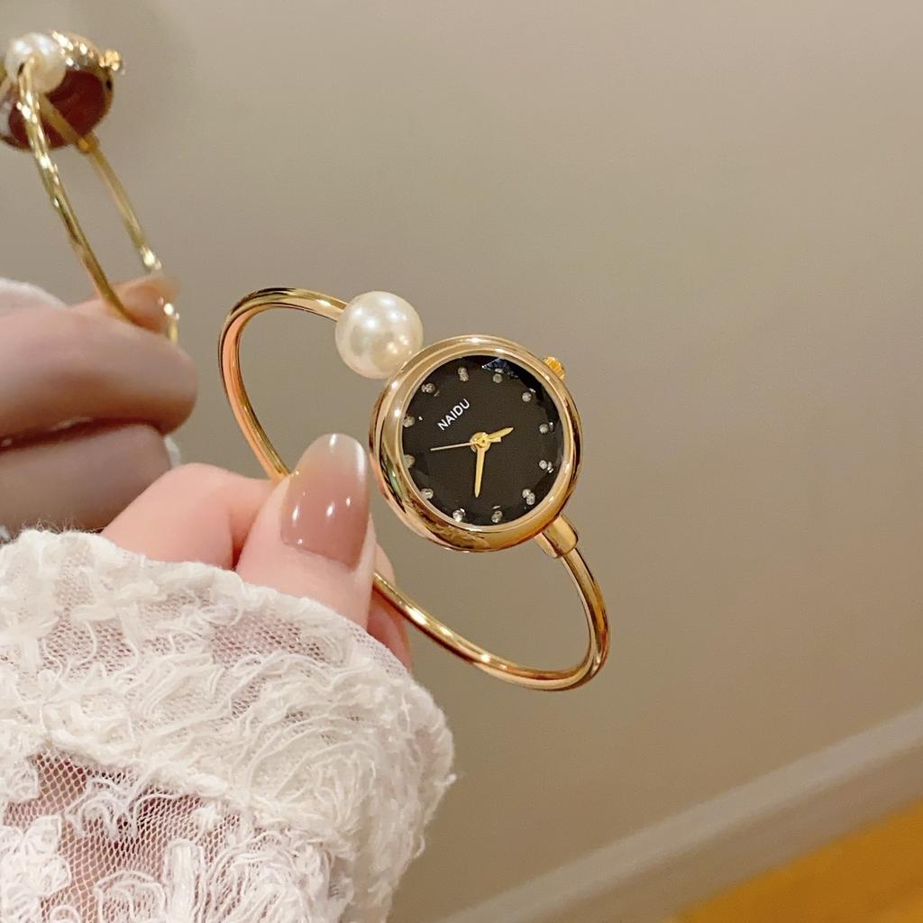 Elegant Pearl Bangle Bracelet Strap Watch For Ladies Fashion Diamond Dial Women Quartz Wristwatch Girls Clock Reloj Mujer