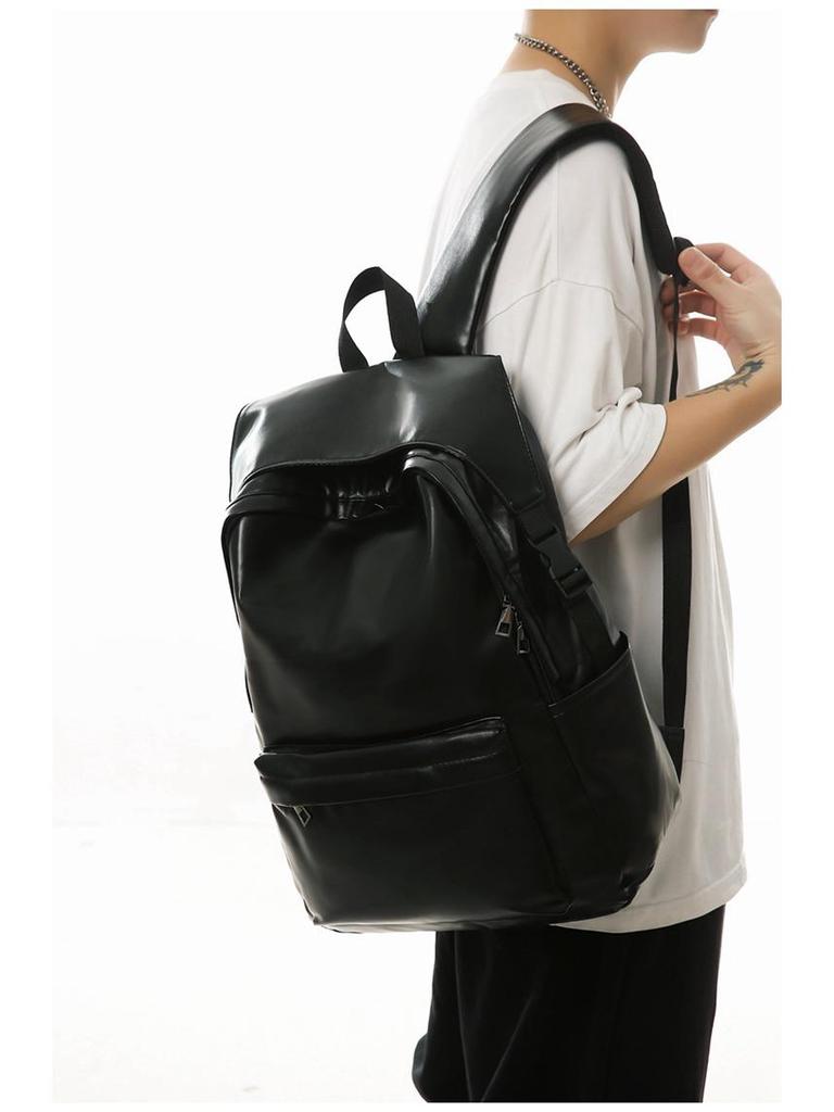 Men's High-Capacity Retro PU Leather Casual Backpack for High School and College Students