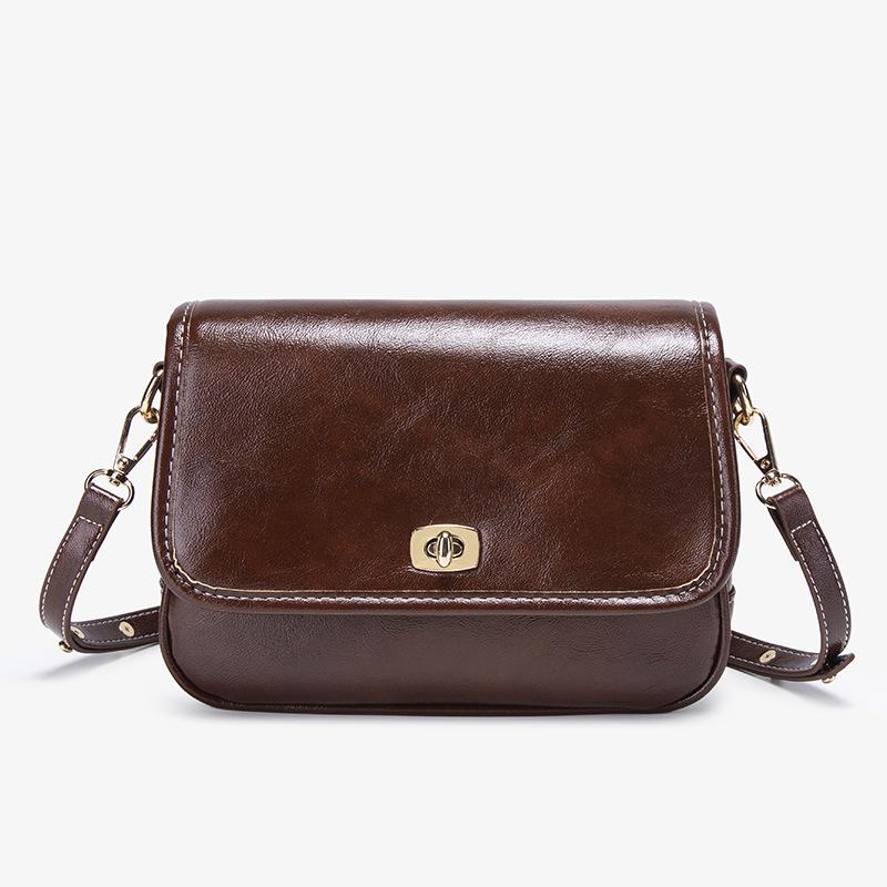 

Модная и стильная сумка для ношения под мышкой с нишевым дизайном и ощущением роскоши. Маленькая квадратная сумка коричневый