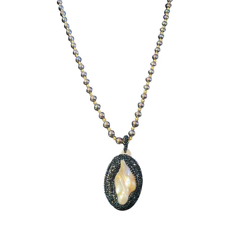 Handmade Baroque Pearl Necklace with Shell Bead Pendant Niche Design
