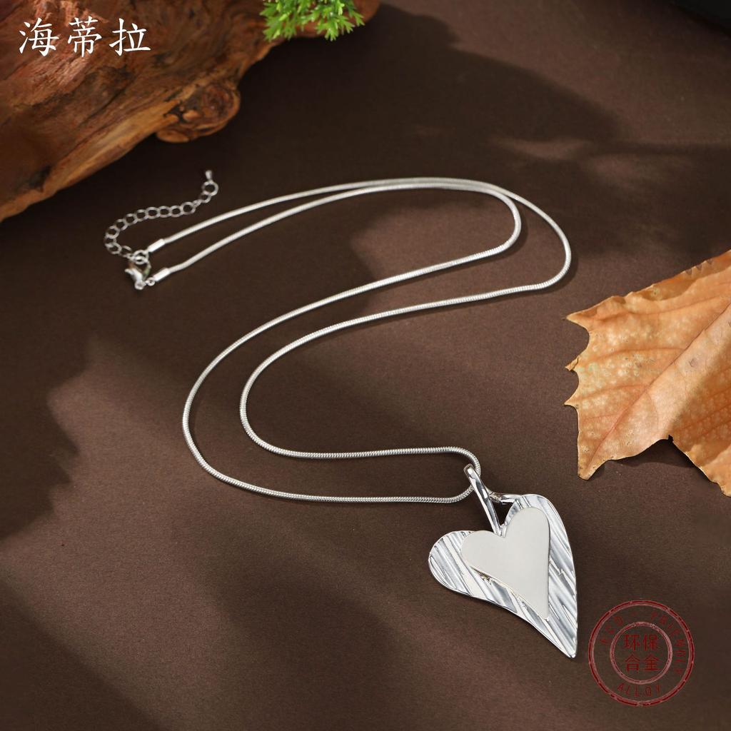 New brushed gold bright gold double-layer love long pendant, women's personality versatile heart-shaped long necklace