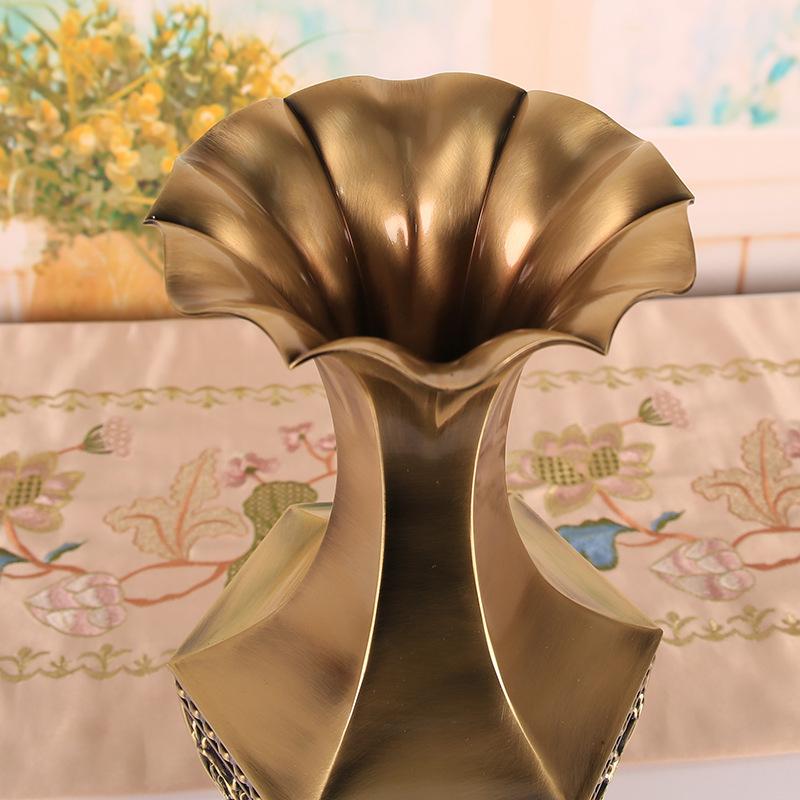 European Retro Hexagonal Vase Ornament Art Relief Vase Handicraft Home Living Room Decoration