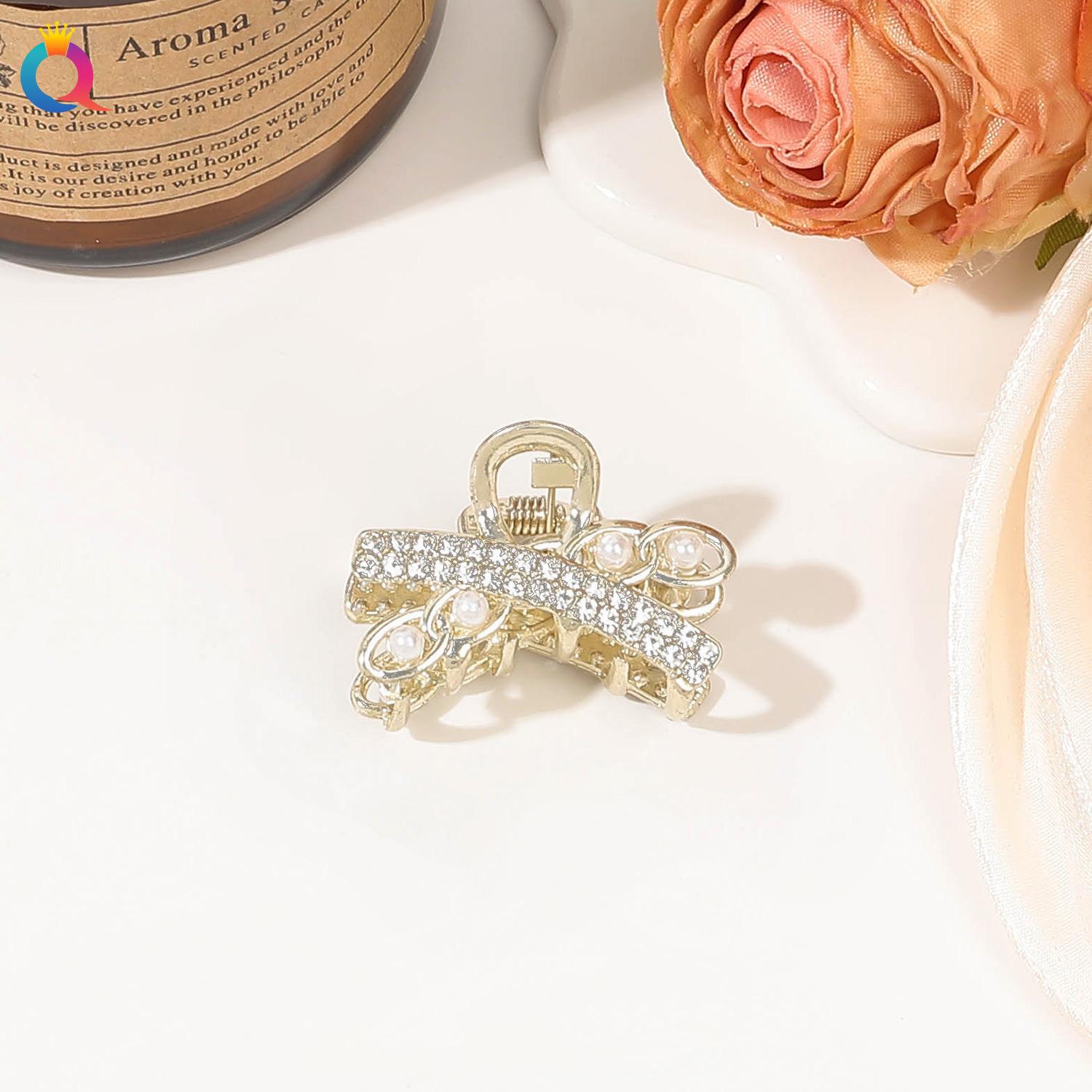 

Мини-заколка для волос со стразами и жемчугом в стиле ретро с бриллиантами и цветком-звездой для женщин и девочек, заколка-краб, маленькие шпильки, аксессуары для волос в виде крабов