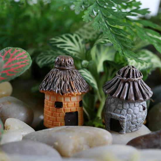 Round Thatched House DIY Resin Miniature for Micro Landscape