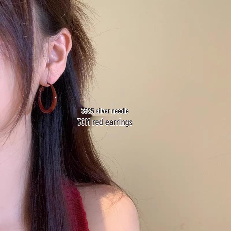 Cercei stud Ochi de Pisică Acul de Argint: Set de îngrijire pentru piercingul urechii din șase piese cu design cartilaj fără somn pentru femei.