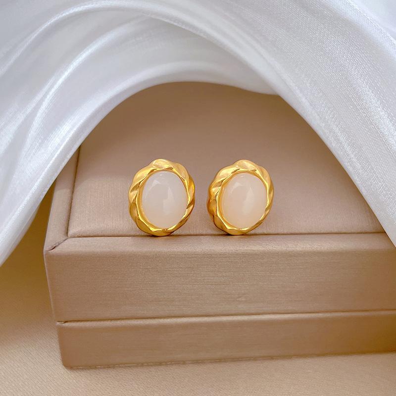 Cat'S Eye Egg-Shaped Minimalist Stud Earrings Cold Men'S And Women'S Earrings Personality Temperament Banquet Earrings