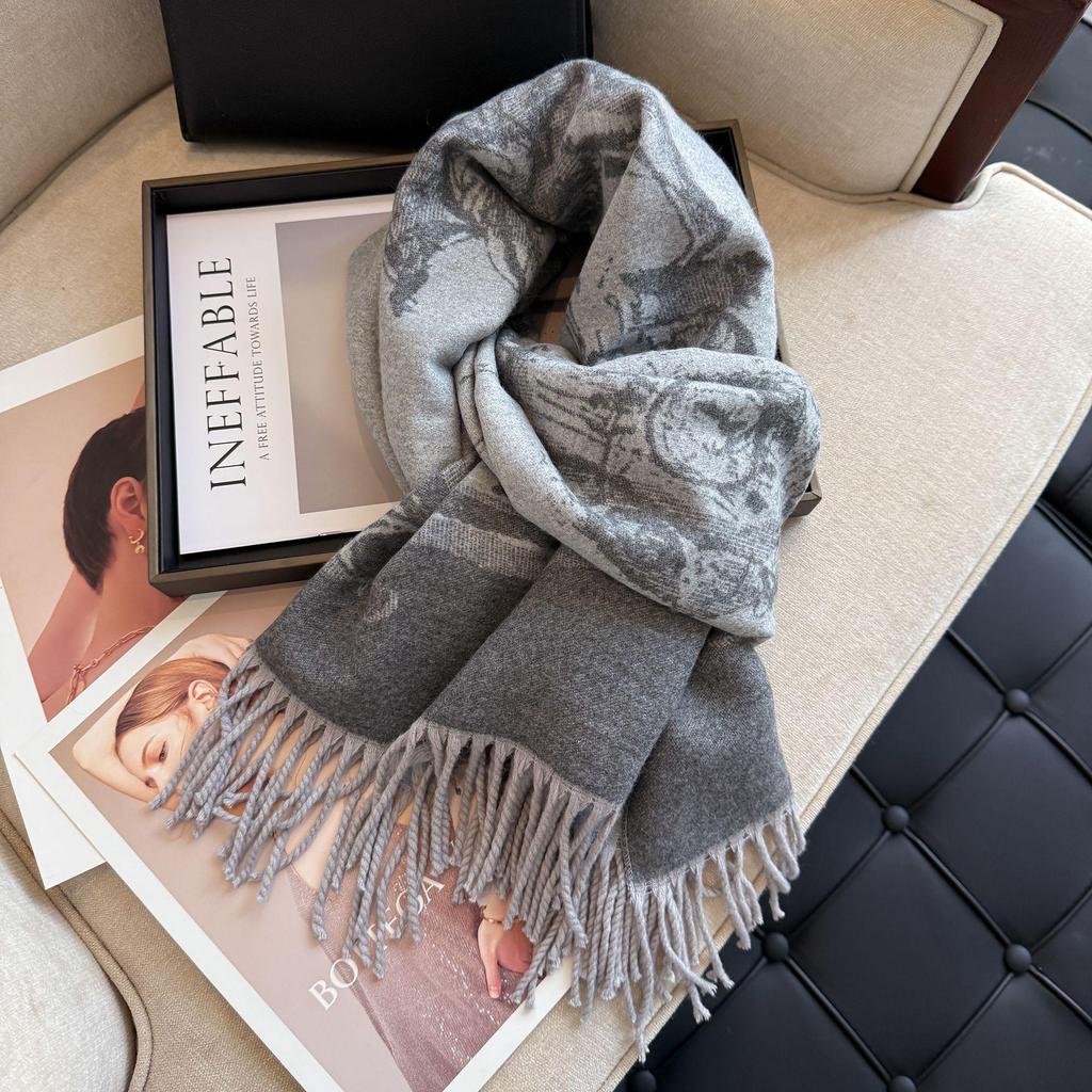 Luxury Autumn-Winter Core-Spun Yarn Scarf: Letter Style Imitation Cashmere Tassel Shawl for Warmth