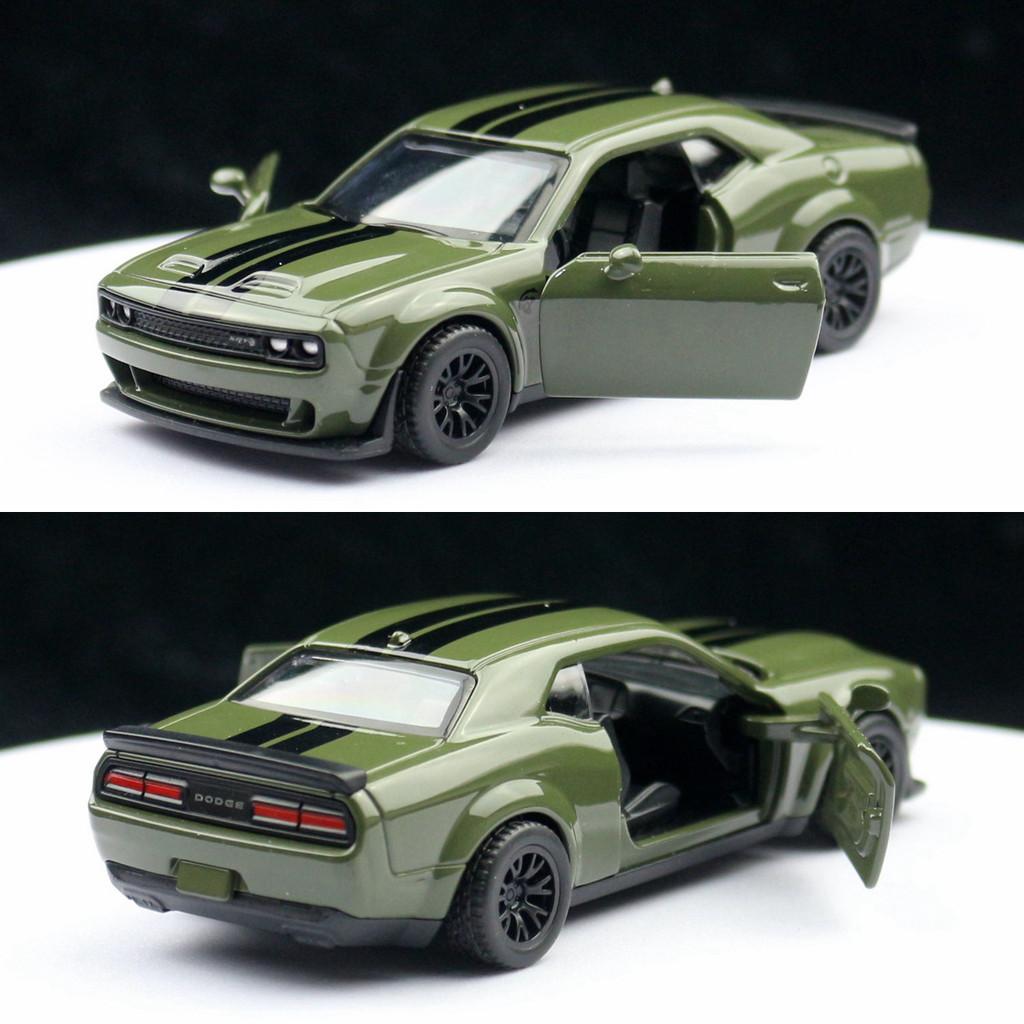 Simulation Challenger Alloy Srt Hellcat Sports Car Model Toy For Display
